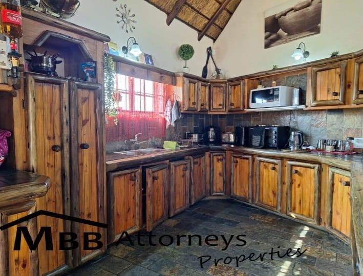 7 Bedroom Property for Sale in Viljoenskroon Free State